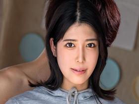 隣の絶倫隣人Gcup美女に誘惑されて…欲求不満を匂わす配信者にDMしたら部屋に引き込まれド淫乱痴女解放！熱烈キスで歓迎マ●コ広げて連続中出し 碧波しずく　サンプル画像20